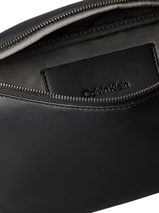 Calvin Klein CK Bæltetaske 38 cm