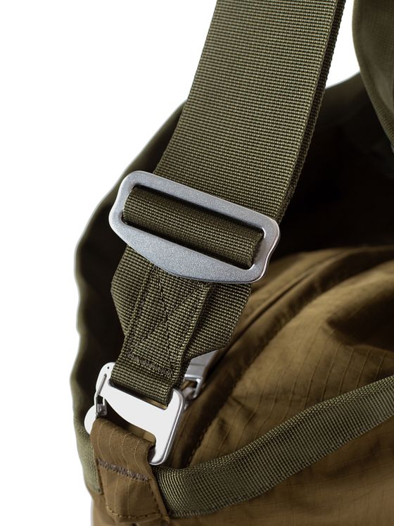 Sandqvist Grid Håndtaske 40 cm med strækfold