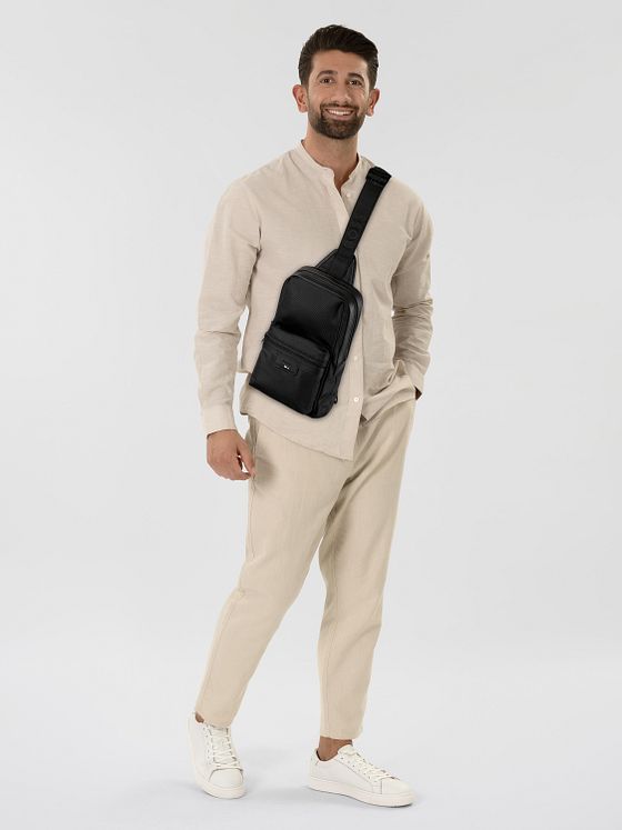 Boss Ray Sling Bag 29 cm