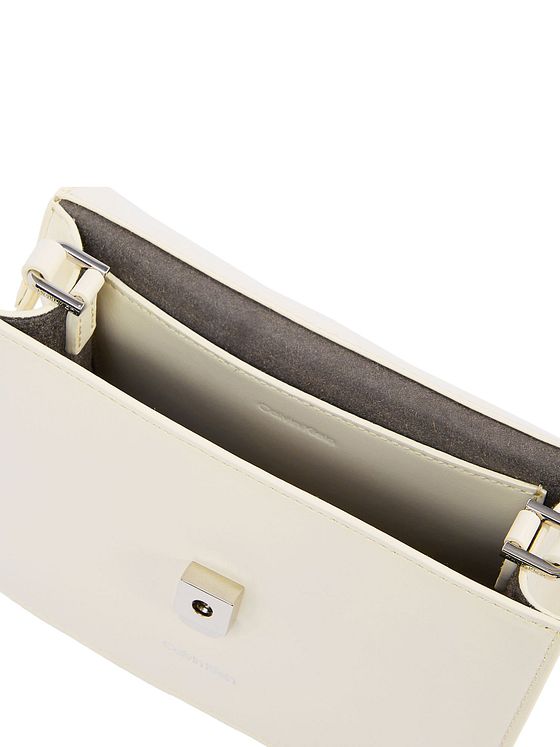 Calvin Klein CK Essential Håndtaske 20 cm Calvin Klein CK Essential Håndtaske 20 cm