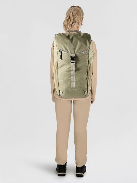 Tropicfeel Shell Go Daypack 49 cm Laptoprum Tropicfeel Shell Go Daypack 49 cm Laptoprum