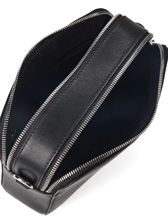 Joop! Susan Crossbody-laukku Nahka 22 cm Joop! Susan Crossbody-laukku Nahka 22 cm