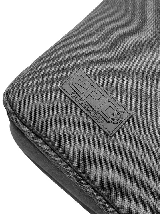 Epic Essentials Proton EVO Dokumenttaske 42 cm Laptoprum