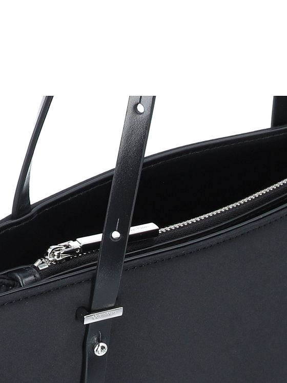 Calvin Klein CK Square Skuldertaske 28 cm Calvin Klein CK Square Skuldertaske 28 cm