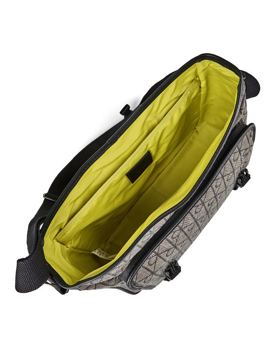 Calvin Klein Emblem Skuldertaske 34 cm