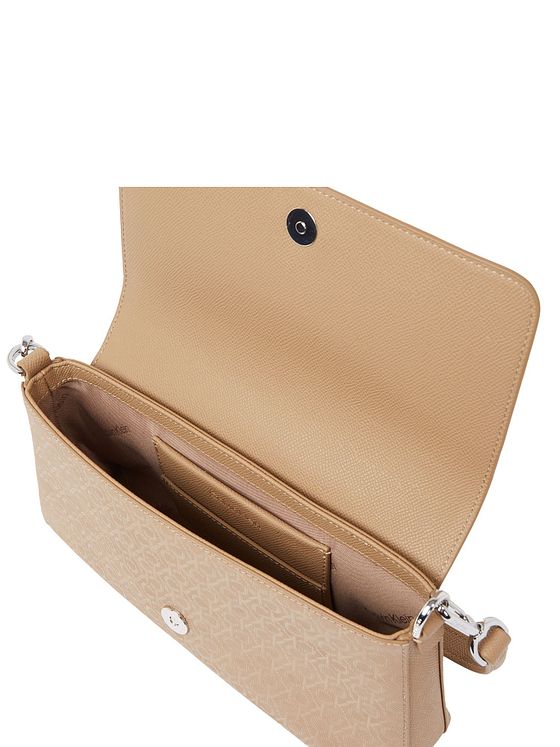 Calvin Klein CK Must Skuldertaske 28 cm