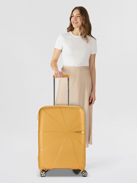 American Tourister Starvibe 4 hjul Trolley 67 cm med strækfold American Tourister Starvibe 4 hjul Trolley 67 cm med strækfold