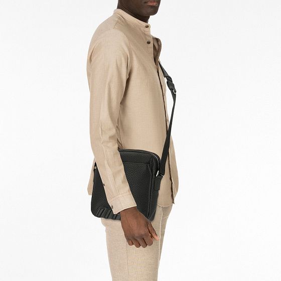 Guess Torino Skuldertaske 24 cm Guess Torino Skuldertaske 24 cm