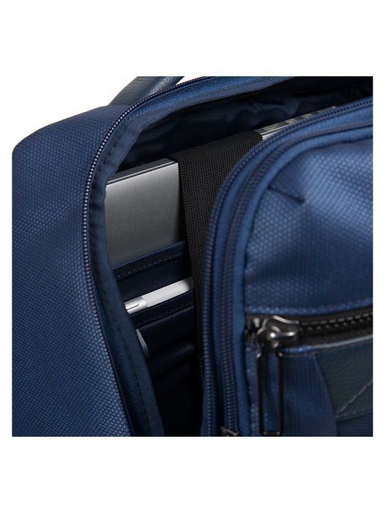 Piquadro Batoh Trakai RFID s přihrádkou na notebook 42 cm