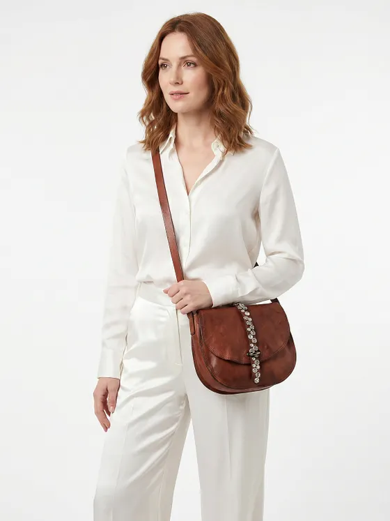 Campomaggi Linda Crossbody-laukku Nahka 22 cm Campomaggi Linda Crossbody-laukku Nahka 22 cm