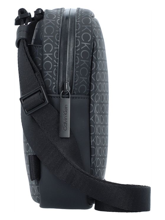 Calvin Klein Rubberized Conv Skuldertaske 18 cm