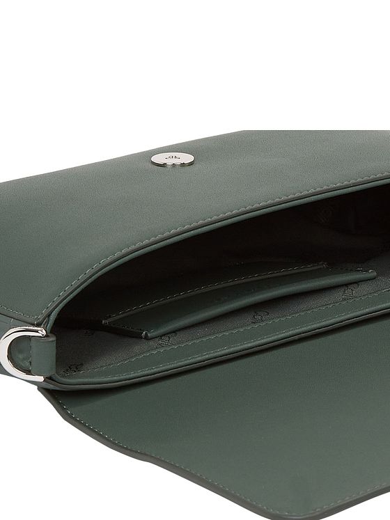 Calvin Klein CK Must Skuldertaske 26.5 cm