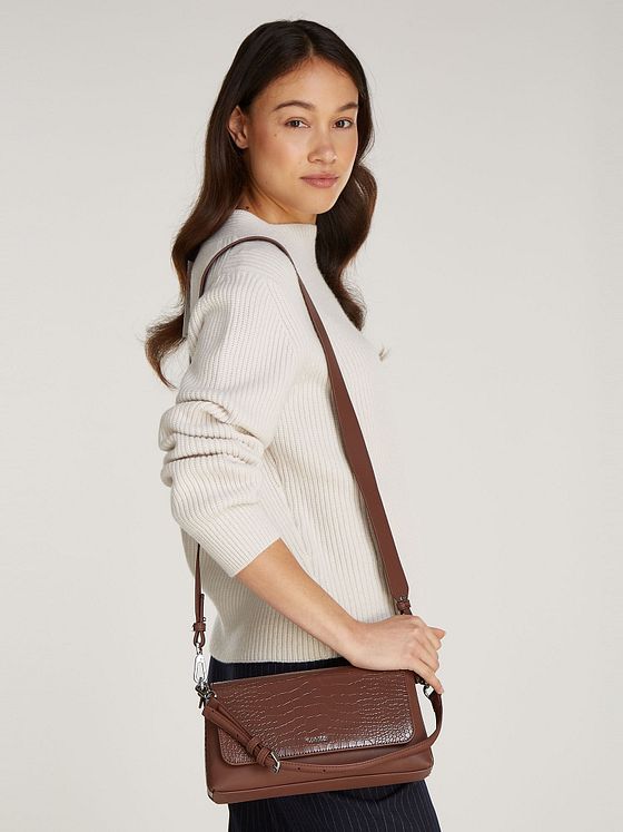 Calvin Klein CK Must Skuldertaske 26.5 cm