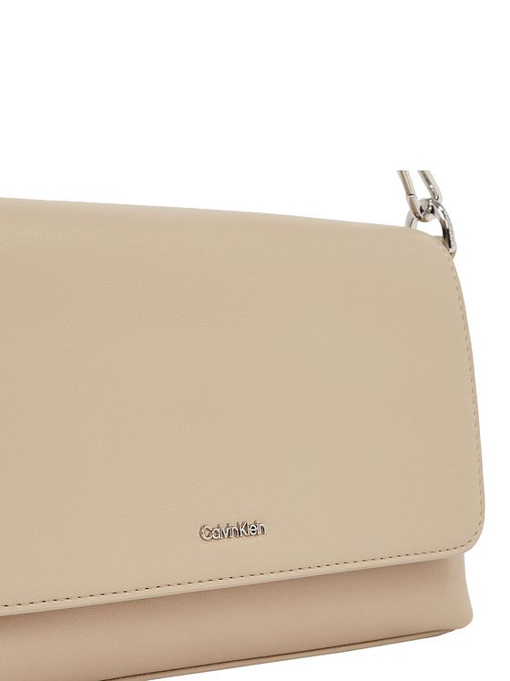 Calvin Klein Ck Must Skuldertaske 27 cm