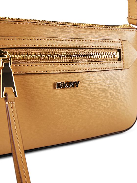 DKNY Bryant Ave Skuldertaske Læder 23 cm DKNY Bryant Ave Skuldertaske Læder 23 cm