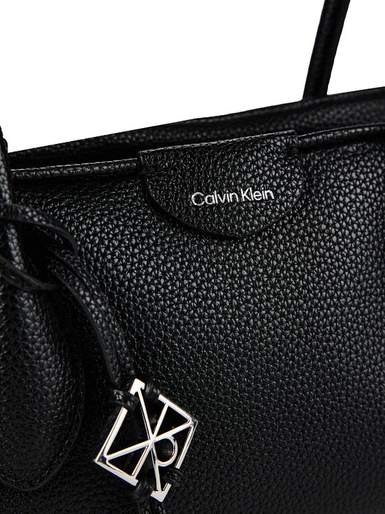 Calvin Klein Emblem Skuldertaske 30 cm