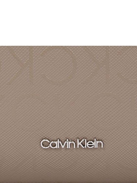 Calvin Klein Ck Must Skuldertaske 22.5 cm Calvin Klein Ck Must Skuldertaske 22.5 cm