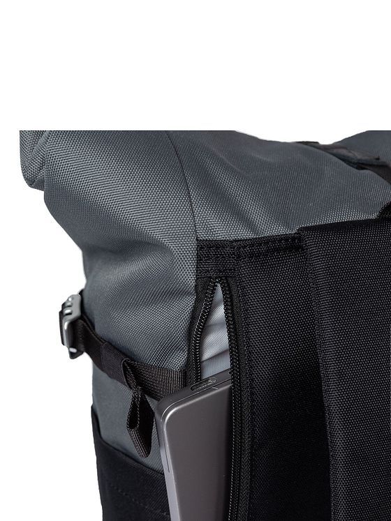 Sandqvist Icon Daypack 65 cm Laptoprum Sandqvist Icon Daypack 65 cm Laptoprum