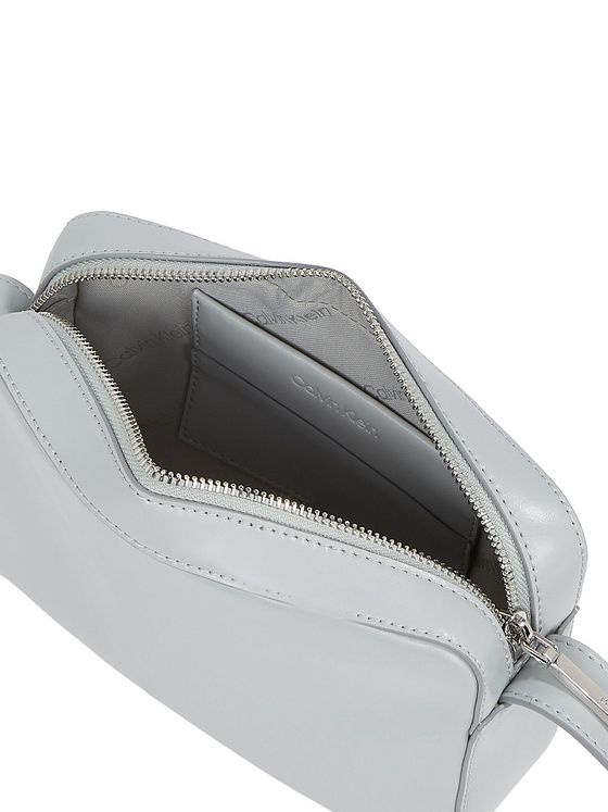 Calvin Klein Embossed Skuldertaske 22.5 cm