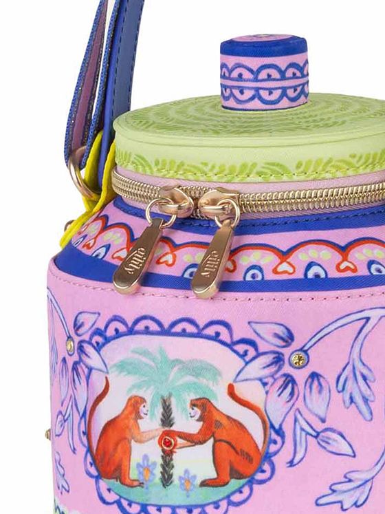 Oilily Flaming Symbols Børnetaske 14 cm Oilily Flaming Symbols Børnetaske 14 cm