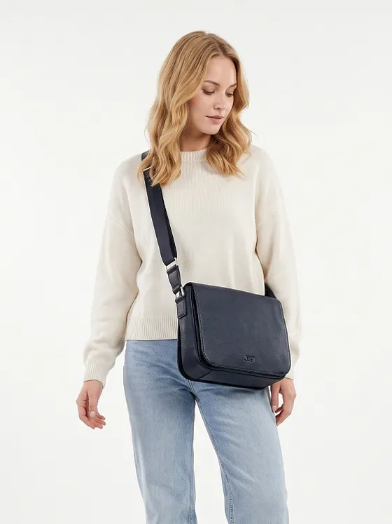 Jost Lysa Crossbody-väska Läder 24 cm