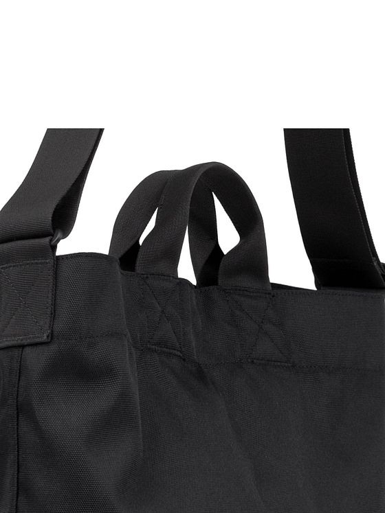 Sandqvist Ground Skuldertaske 32 cm Laptoprum