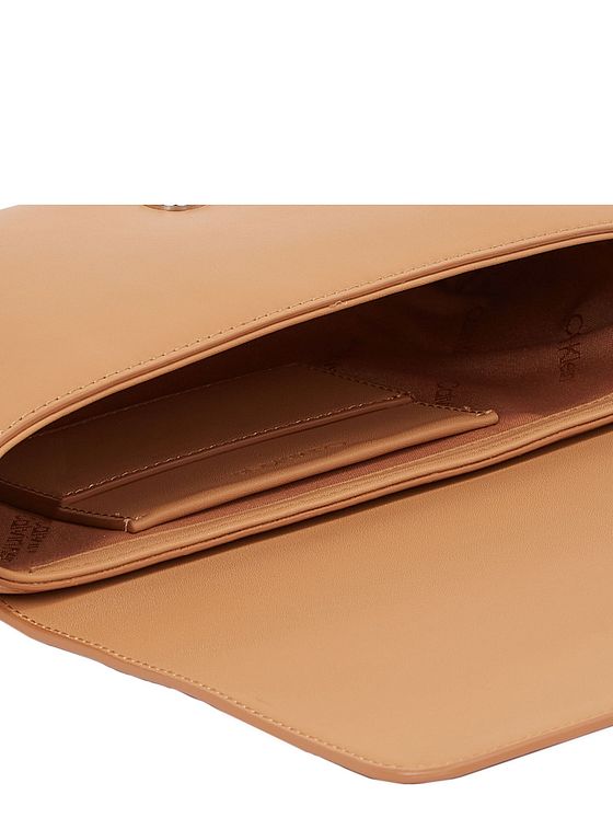 Calvin Klein Ck Must Skuldertaske 27 cm