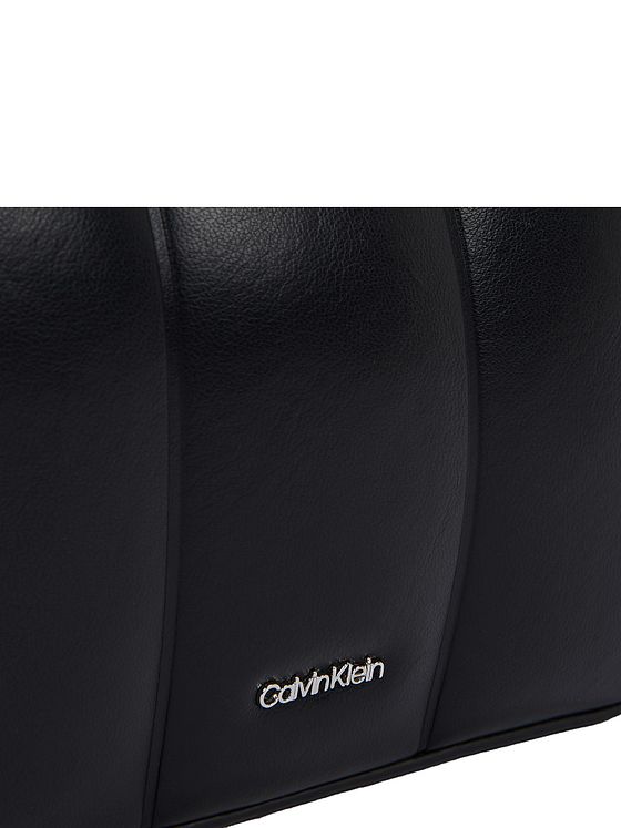 Calvin Klein Line Quilt Skuldertaske 19.5 cm Calvin Klein Line Quilt Skuldertaske 19.5 cm