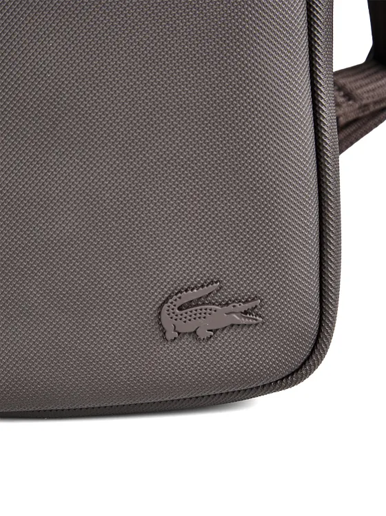 Lacoste Core Essentials Men S Classic Crossbody taška 15 cm Lacoste Core Essentials Men S Classic Crossbody taška 15 cm