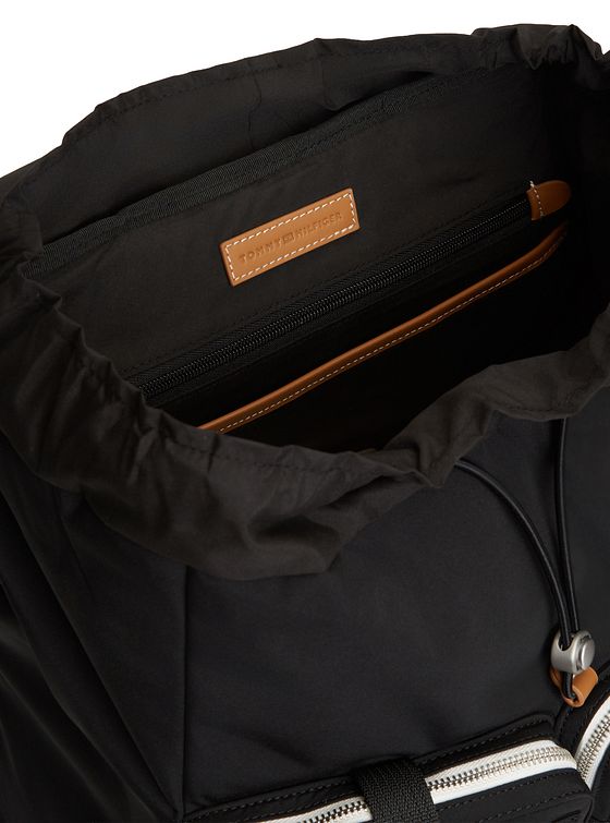 Tommy Hilfiger TH Flag Daypack 44.5 cm Laptoprum