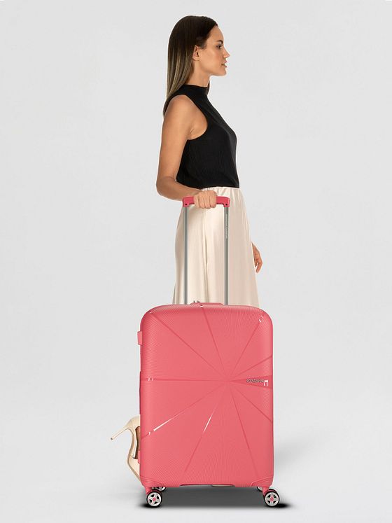 American Tourister Starvibe 4 hjul Trolley 67 cm med strækfold American Tourister Starvibe 4 hjul Trolley 67 cm med strækfold