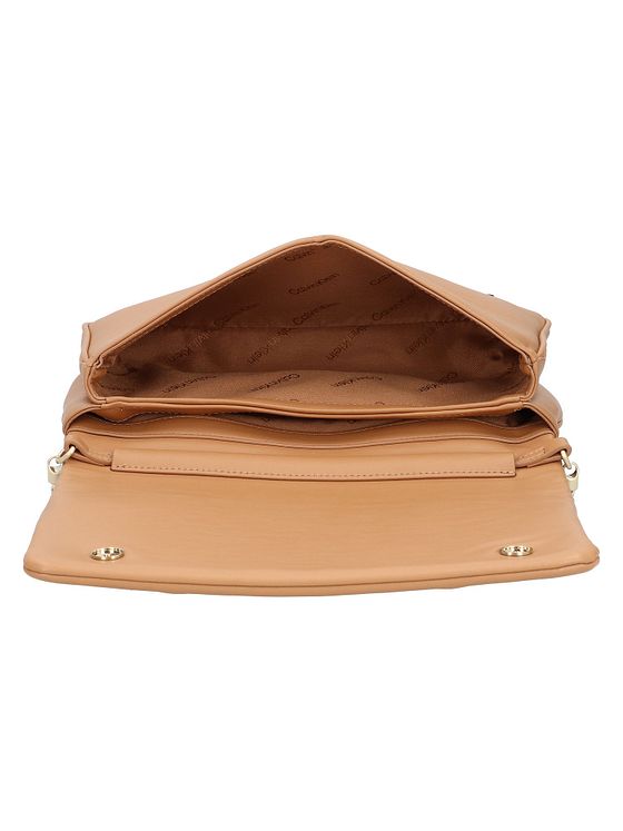 Calvin Klein Re-Lock Skuldertaske 28 cm Calvin Klein Re-Lock Skuldertaske 28 cm