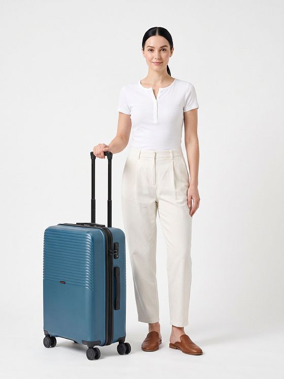 Pack Easy Jet 4-hjulig Resväska M 64 cm med expansionsveck Pack Easy Jet 4-hjulig Resväska M 64 cm med expansionsveck