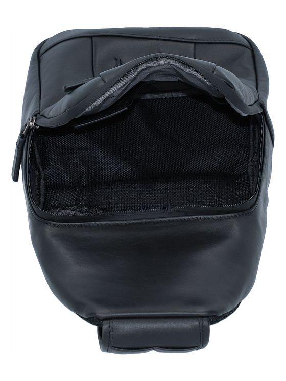 Piquadro Urban skuldertaske i læder 39 cm