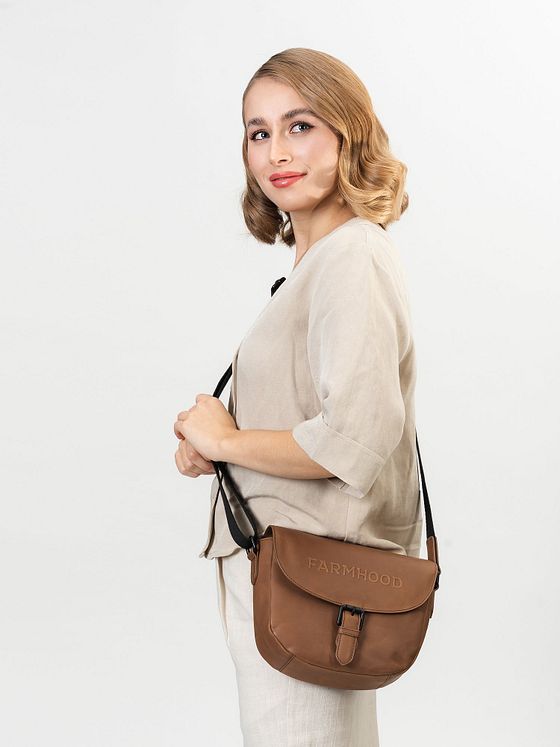 Farmhood Nashville L skuldertaske i læder 25 cm