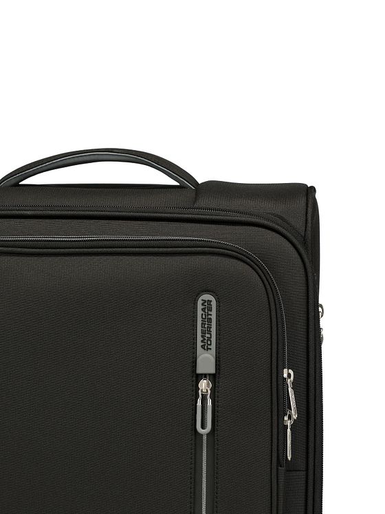 American Tourister Cloudrider 4-hjulig Handbagageväska S 55 cm med expansionsveck American Tourister Cloudrider 4-hjulig Handbagageväska S 55 cm med expansionsveck