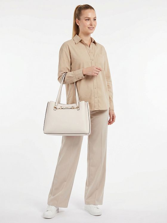 Guess Camelia Skuldertaske 37 cm