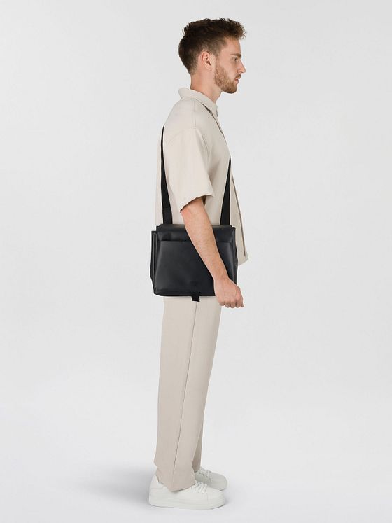 Jost Tolja Skuldertaske 25 cm